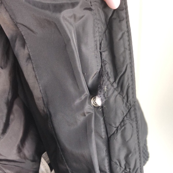 Black puffer coat - Picture 3 of 3